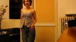 Busty pirang tak bajingan ing jedhing